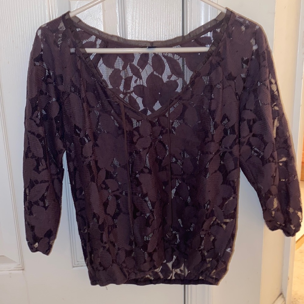American Eagle Lace blouse